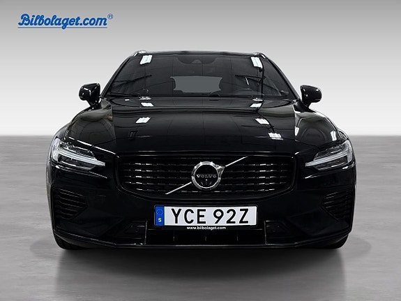 Volvo V60 2 of 5