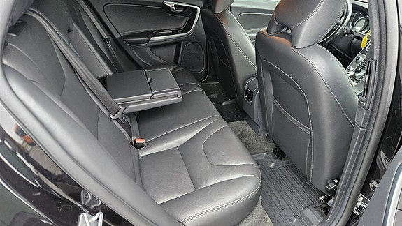 Volvo V60 19 of 26