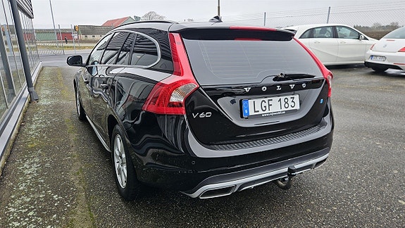 Volvo V60 8 of 26