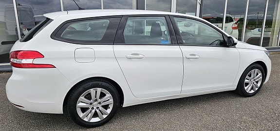 Peugeot 308 SW 6 of 19