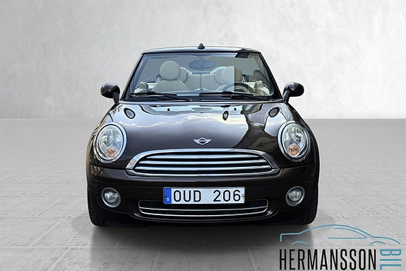 MINI Cooper 2 of 5