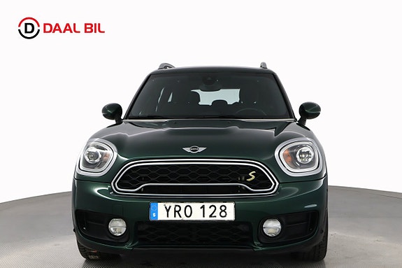 MINI Countryman Cooper SE 2 of 5