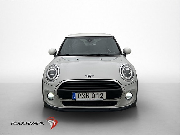 MINI Cooper 2 of 5