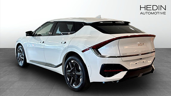 Kia EV6 6 of 12