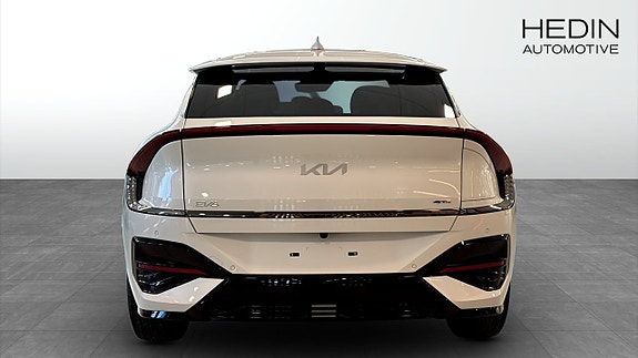 Kia EV6 4 of 5