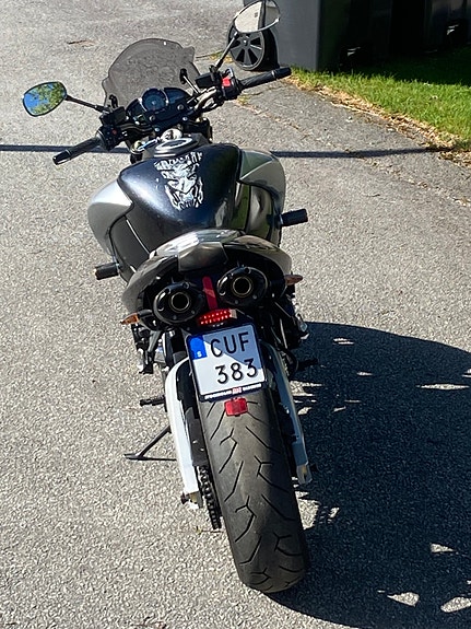 Suzuki GSX1300BK B-King 3 of 5