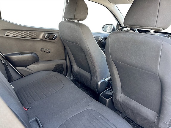 Hyundai i10 12 of 15