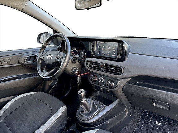 Hyundai i10 11 of 15