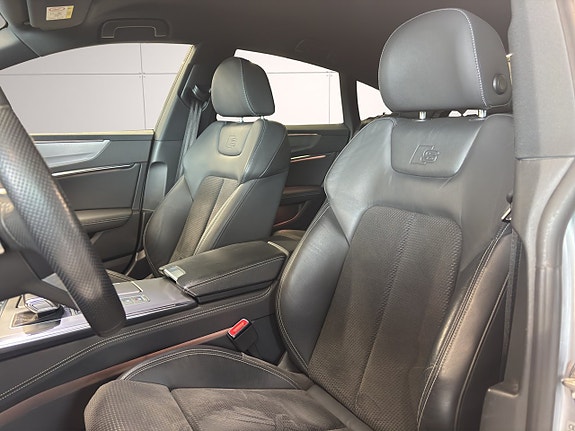 Audi A7 10 of 26