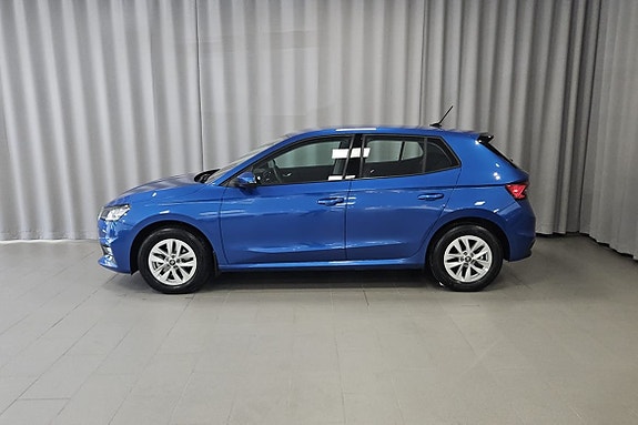 Skoda Fabia 2 of 5