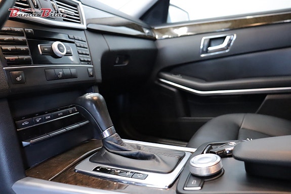 Mercedes-Benz E200 20 of 20