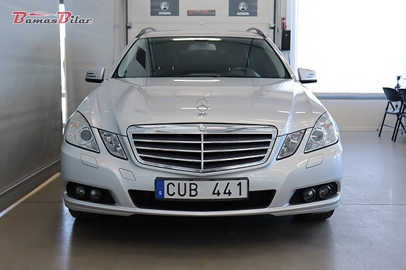 Mercedes-Benz E200 8 of 20