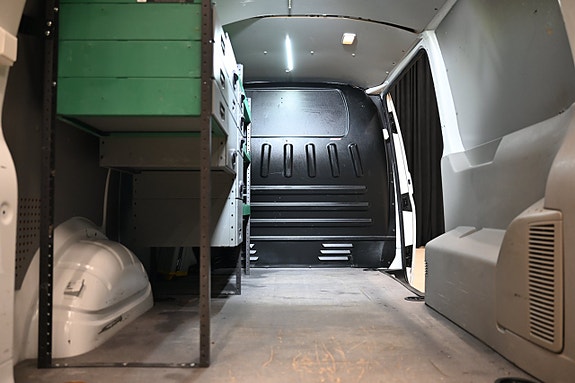 Volkswagen Transporter 9 of 30