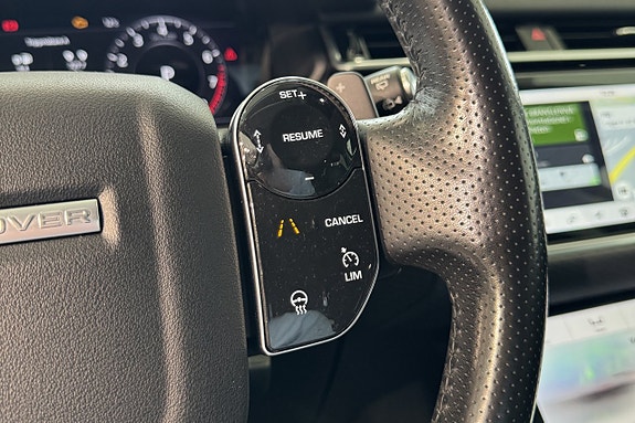 Land Rover Range Rover Velar 12 of 16