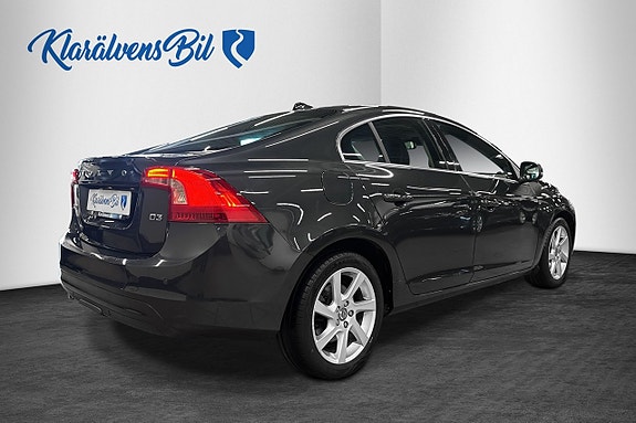 Volvo S60 5 of 5