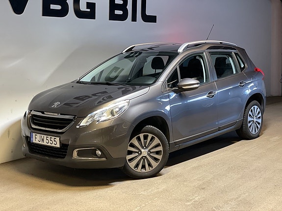 Peugeot 2008 2 of 5