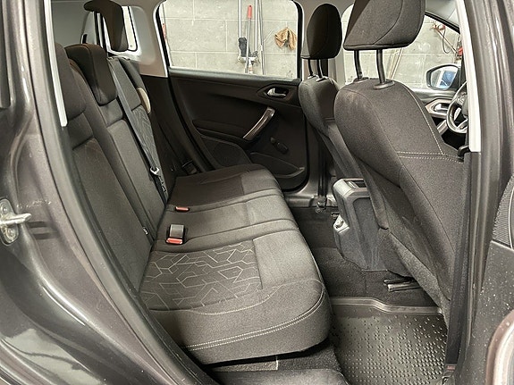 Peugeot 2008 12 of 14