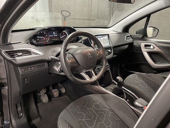 Peugeot 2008 10 of 14