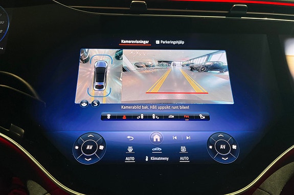 Mercedes-Benz EQS580 19 of 21