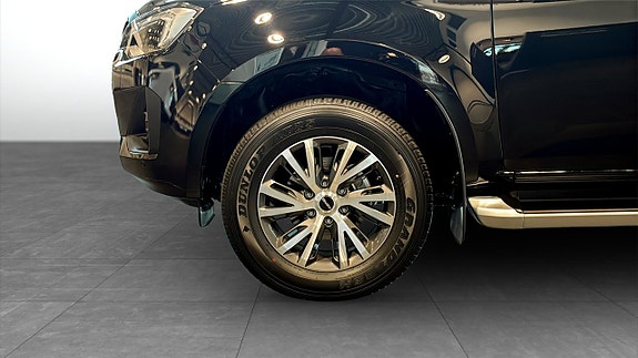 Isuzu D-max 9 of 9