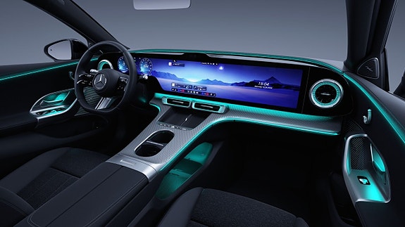 Mercedes-Benz C400 4 of 5