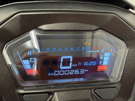 MOTO CR R9 Pure 5 of 5