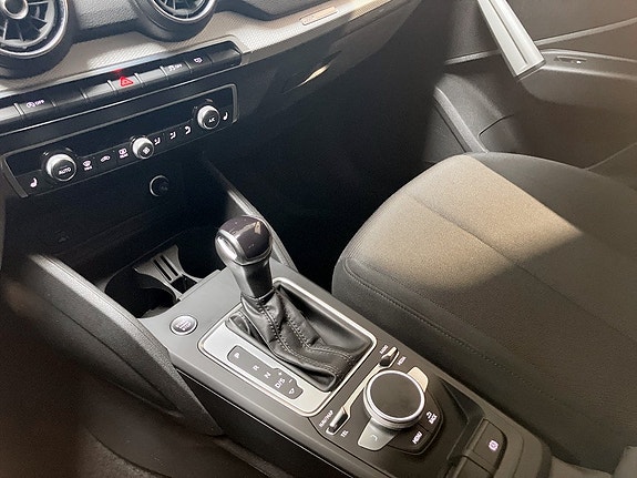 Audi Q2 10 of 15