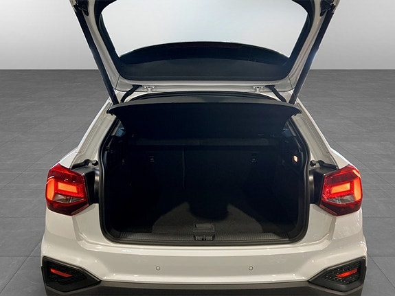 Audi Q2 15 of 15