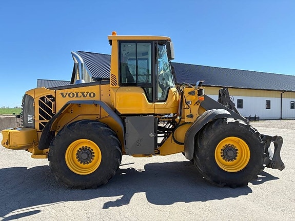 Volvo L70F lastmaskin, traktordäck, spakstyrning 6 of 7