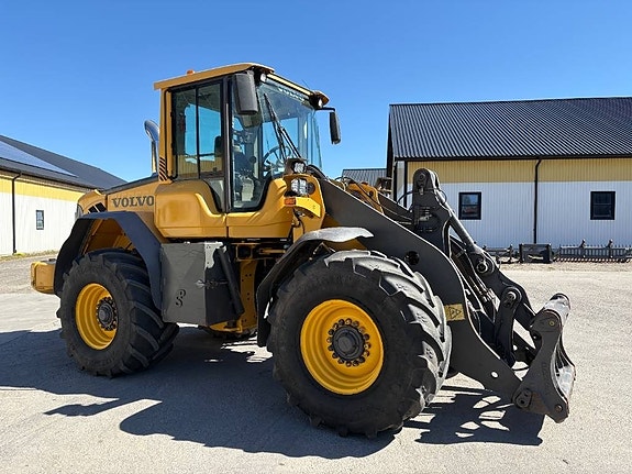 Volvo L70F lastmaskin, traktordäck, spakstyrning 4 of 7