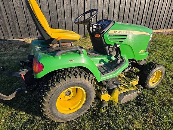 John Deere X 748 6 of 11
