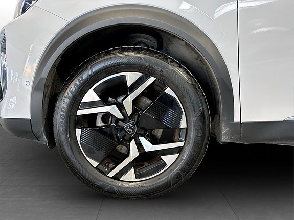 Peugeot 2008 14 of 15
