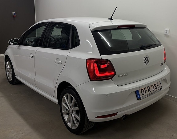 Volkswagen Polo 3 of 5