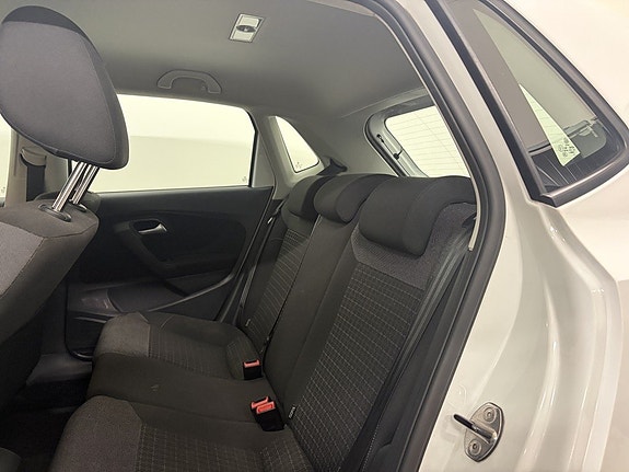 Volkswagen Polo 12 of 13