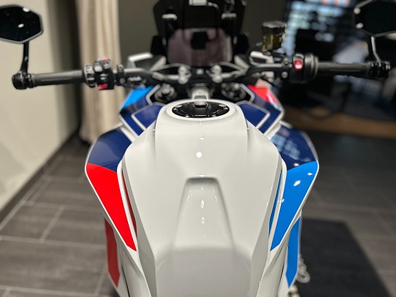 BMW M1000XR/2026/Riding mod. Pro/M Forged wheels 12 of 23