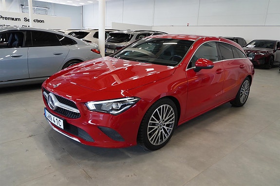 Mercedes-Benz CLA200 3 of 5