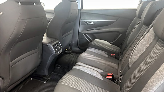 Peugeot 5008 11 of 15