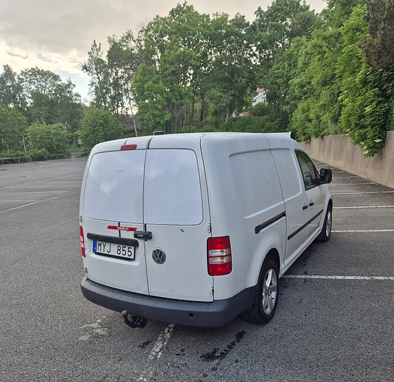 Volkswagen Caddy Maxi 4 of 5