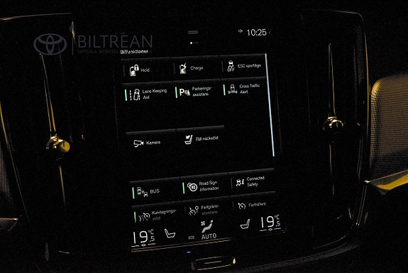 Volvo V90 13 of 19