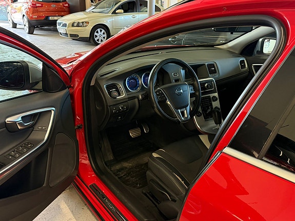 Volvo V60 12 of 23