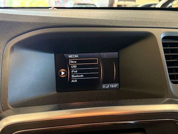 Volvo V60 19 of 23