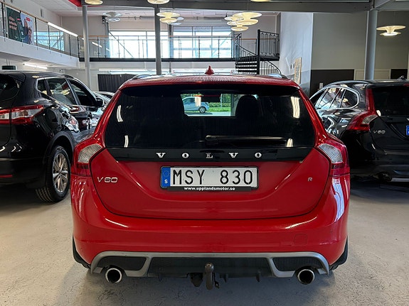 Volvo V60 8 of 23