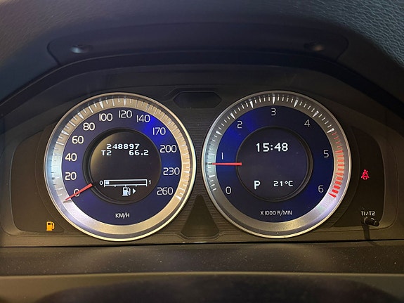 Volvo V60 16 of 23
