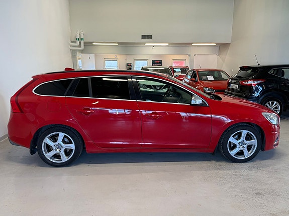 Volvo V60 7 of 23