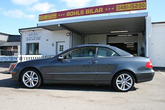 Mercedes-Benz CLK350 7 of 14