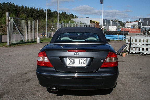 Mercedes-Benz CLK350 6 of 14