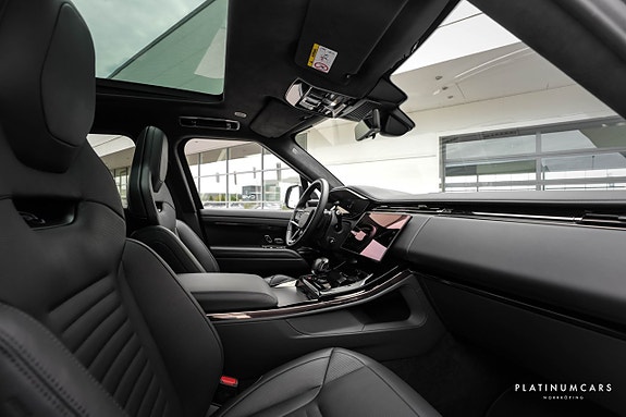 Land Rover Range Rover Sport 6 of 23