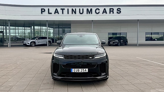 Land Rover Range Rover Sport 2 of 5