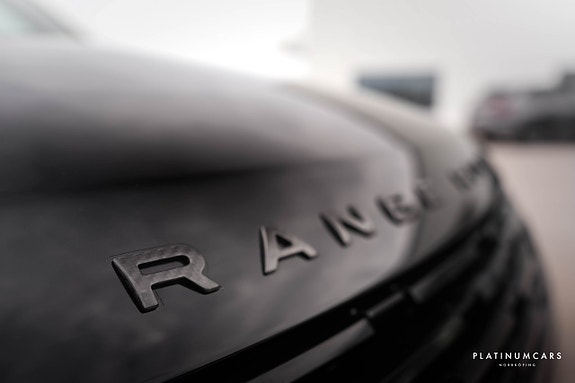 Land Rover Range Rover Sport 17 of 23