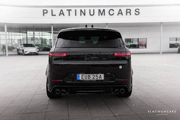 Land Rover Range Rover Sport 4 of 5